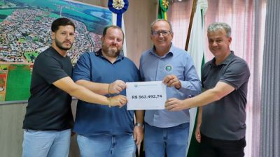 Imagem referente a notícia: Câmara devolve R$ 563 mil ao Executivo de Itaipulândia