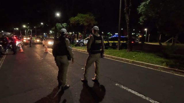 Blitz integrada flagra 150 infrações e reforça alerta de álcool zero no trânsito em Foz do Iguaçu