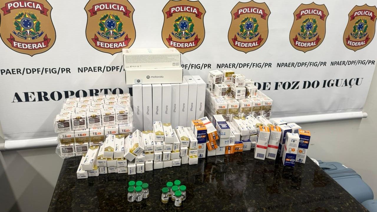PF intercepta esquema de medicamentos contrabandeados e prende dois jovens em aeroporto de Foz do Iguaçu