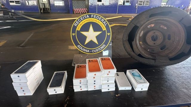 Celulares escondidos em estepe: Receita Federal flagra esquema de R$ 180 mil na Ponte da Amizade