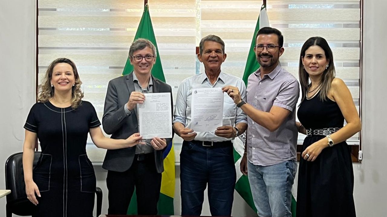 Prefeitura de Foz do Iguaçu firma parceria com a Unioeste para reforçar atendimento na atenção primária